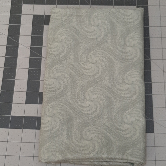 Mint green fabric with swirls - Picture 3 of 3